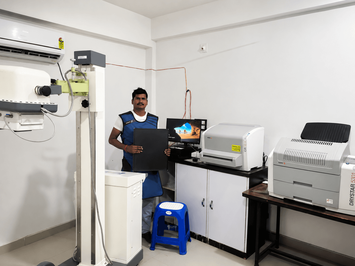 Digital Xray Machine — Equipment & Diagnostics at Drona Hospital